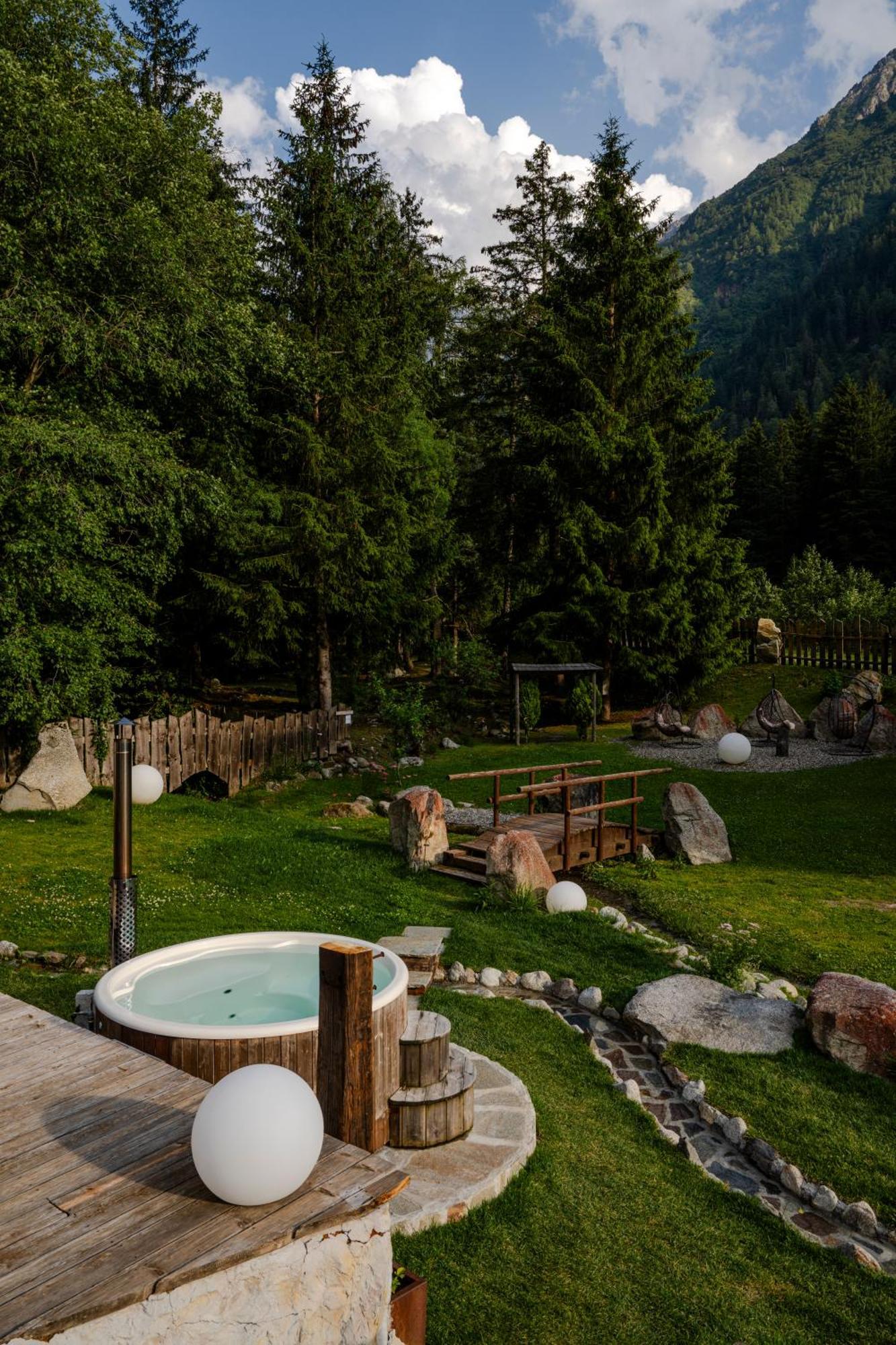 La Tana Dell'Orso Hotel & Spa Ponte Di Legno Exteriör bild