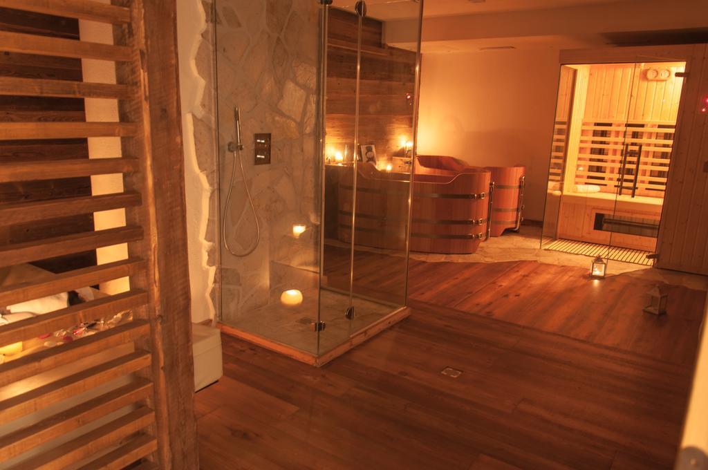 La Tana Dell'Orso Hotel & Spa Ponte Di Legno Exteriör bild