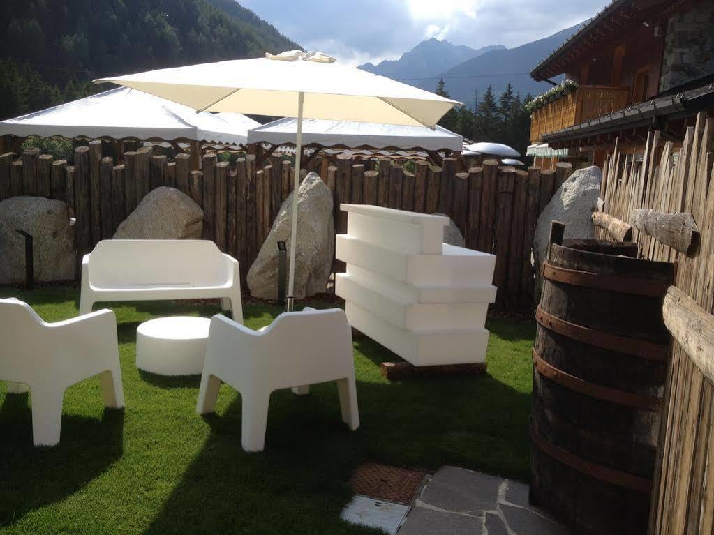 La Tana Dell'Orso Hotel & Spa Ponte Di Legno Exteriör bild