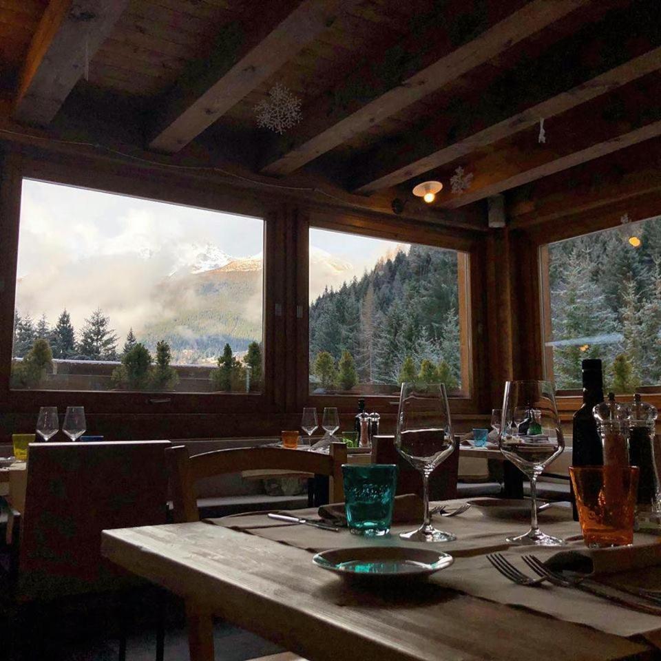 La Tana Dell'Orso Hotel & Spa Ponte Di Legno Exteriör bild